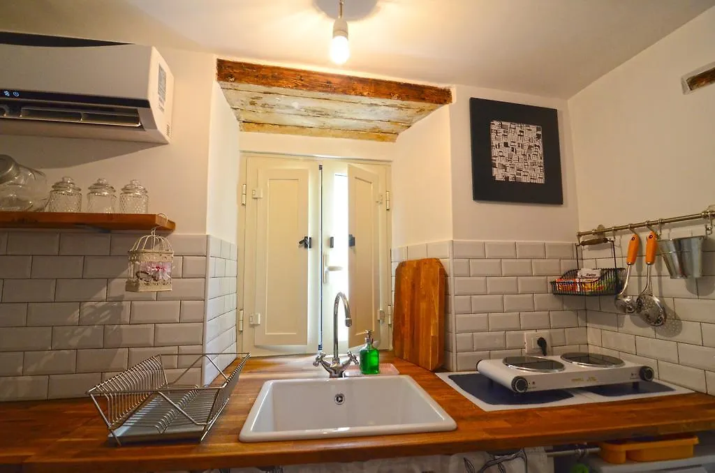 Apartment La Chiromante Naples Italy
